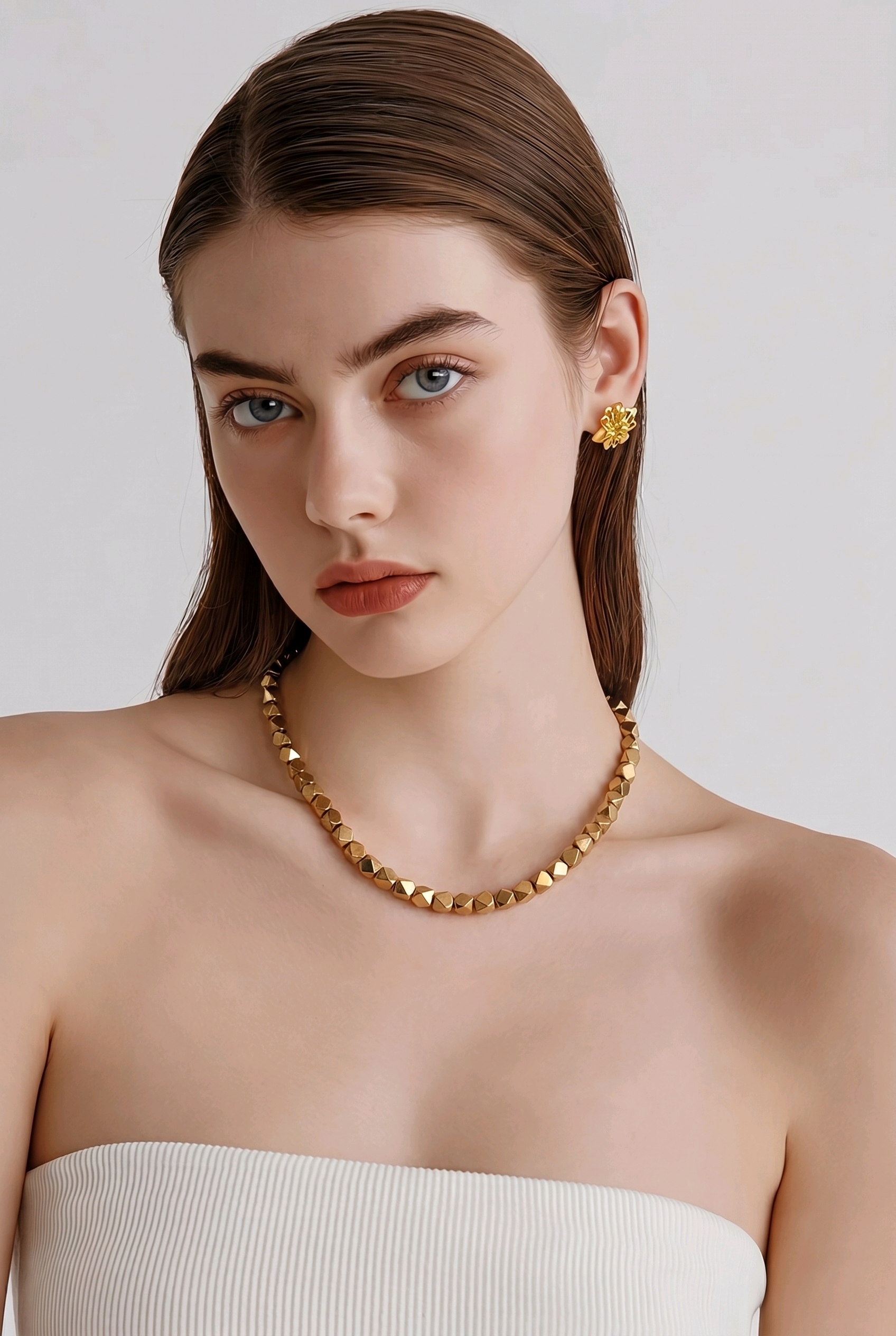 Sculpted Gold Chain Necklace
